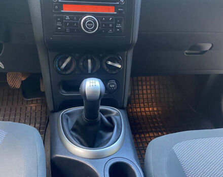 Чорний Ніссан Кашкай, об'ємом двигуна 1.6 л та пробігом 200 тис. км за 9999 $, фото 38 на Automoto.ua