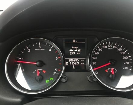 Черный Ниссан Кашкай, объемом двигателя 2 л и пробегом 207 тыс. км за 13500 $, фото 13 на Automoto.ua