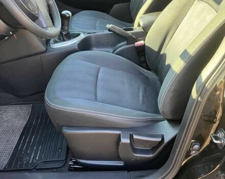 Черный Ниссан Кашкай, объемом двигателя 1.6 л и пробегом 174 тыс. км за 8900 $, фото 8 на Automoto.ua