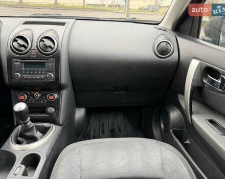 Черный Ниссан Кашкай, объемом двигателя 1.46 л и пробегом 330 тыс. км за 9000 $, фото 47 на Automoto.ua