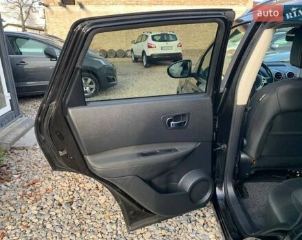 Черный Ниссан Кашкай, объемом двигателя 1.5 л и пробегом 233 тыс. км за 10699 $, фото 9 на Automoto.ua