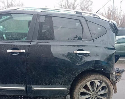 Черный Ниссан Кашкай, объемом двигателя 1.46 л и пробегом 250 тыс. км за 5500 $, фото 3 на Automoto.ua