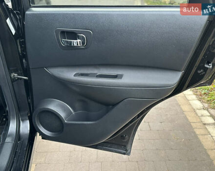 Чорний Ніссан Кашкай, об'ємом двигуна 1.6 л та пробігом 239 тис. км за 9590 $, фото 18 на Automoto.ua