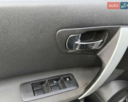 Черный Ниссан Кашкай, объемом двигателя 2 л и пробегом 174 тыс. км за 10999 $, фото 44 на Automoto.ua