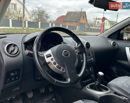 Черный Ниссан Кашкай, объемом двигателя 1.6 л и пробегом 211 тыс. км за 9999 $, фото 39 на Automoto.ua