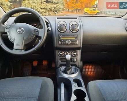 Черный Ниссан Кашкай, объемом двигателя 1.6 л и пробегом 211 тыс. км за 10800 $, фото 20 на Automoto.ua
