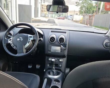 Черный Ниссан Кашкай, объемом двигателя 1.5 л и пробегом 195 тыс. км за 10800 $, фото 27 на Automoto.ua