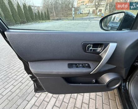 Черный Ниссан Кашкай, объемом двигателя 2 л и пробегом 240 тыс. км за 9999 $, фото 20 на Automoto.ua