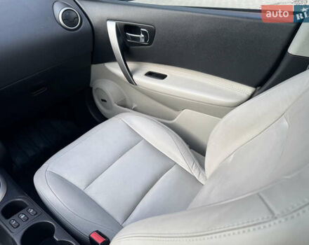 Черный Ниссан Кашкай, объемом двигателя 1.6 л и пробегом 216 тыс. км за 10999 $, фото 45 на Automoto.ua