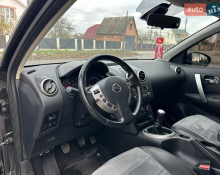 Чорний Ніссан Кашкай, об'ємом двигуна 1.6 л та пробігом 211 тис. км за 10300 $, фото 38 на Automoto.ua