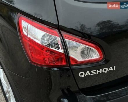 Черный Ниссан Кашкай, объемом двигателя 1.6 л и пробегом 170 тыс. км за 10699 $, фото 8 на Automoto.ua