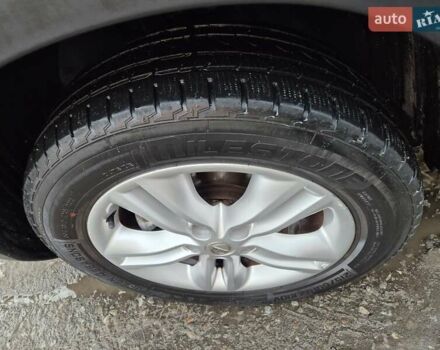 Черный Ниссан Кашкай, объемом двигателя 1.5 л и пробегом 201 тыс. км за 9950 $, фото 10 на Automoto.ua