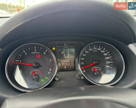 Чорний Ніссан Кашкай, об'ємом двигуна 0 л та пробігом 225 тис. км за 10800 $, фото 8 на Automoto.ua