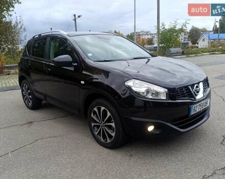 Чорний Ніссан Кашкай, об'ємом двигуна 1.6 л та пробігом 245 тис. км за 11200 $, фото 3 на Automoto.ua