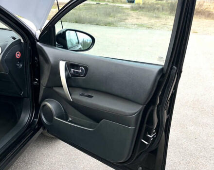 Черный Ниссан Кашкай, объемом двигателя 1.5 л и пробегом 192 тыс. км за 11500 $, фото 49 на Automoto.ua