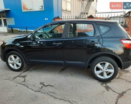 Черный Ниссан Кашкай, объемом двигателя 1.6 л и пробегом 211 тыс. км за 10800 $, фото 1 на Automoto.ua