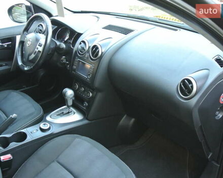 Черный Ниссан Кашкай, объемом двигателя 2 л и пробегом 220 тыс. км за 13500 $, фото 16 на Automoto.ua