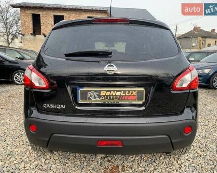 Черный Ниссан Кашкай, объемом двигателя 2 л и пробегом 186 тыс. км за 13399 $, фото 4 на Automoto.ua