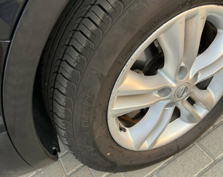 Черный Ниссан Кашкай, объемом двигателя 1.5 л и пробегом 227 тыс. км за 10200 $, фото 3 на Automoto.ua