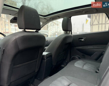 Черный Ниссан Кашкай, объемом двигателя 1.46 л и пробегом 280 тыс. км за 9400 $, фото 69 на Automoto.ua