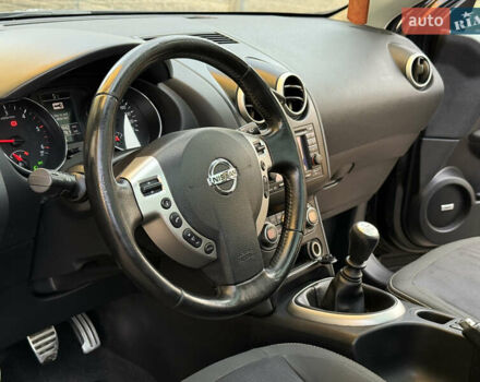 Черный Ниссан Кашкай, объемом двигателя 1.5 л и пробегом 239 тыс. км за 10100 $, фото 14 на Automoto.ua