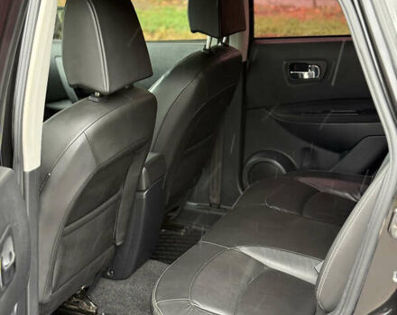 Чорний Ніссан Кашкай, об'ємом двигуна 1.46 л та пробігом 221 тис. км за 9999 $, фото 8 на Automoto.ua