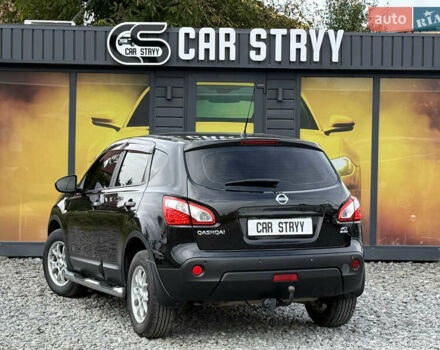 Черный Ниссан Кашкай, объемом двигателя 2 л и пробегом 174 тыс. км за 10999 $, фото 3 на Automoto.ua
