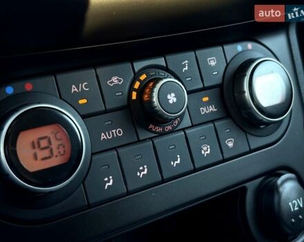 Черный Ниссан Кашкай, объемом двигателя 2 л и пробегом 170 тыс. км за 11490 $, фото 19 на Automoto.ua