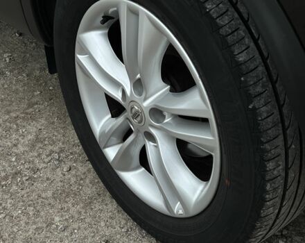 Черный Ниссан Кашкай, объемом двигателя 1.6 л и пробегом 170 тыс. км за 10999 $, фото 19 на Automoto.ua