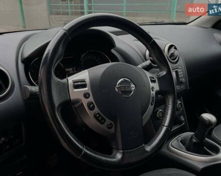 Черный Ниссан Кашкай, объемом двигателя 1.6 л и пробегом 170 тыс. км за 10699 $, фото 14 на Automoto.ua