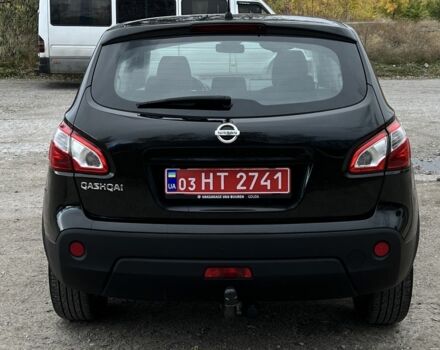 Черный Ниссан Кашкай, объемом двигателя 1.6 л и пробегом 170 тыс. км за 10999 $, фото 6 на Automoto.ua
