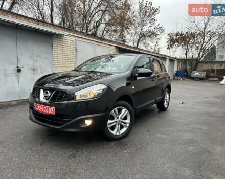 Черный Ниссан Кашкай, объемом двигателя 1.5 л и пробегом 220 тыс. км за 11499 $, фото 4 на Automoto.ua