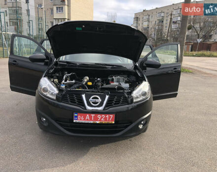 Черный Ниссан Кашкай, объемом двигателя 1.5 л и пробегом 192 тыс. км за 11500 $, фото 58 на Automoto.ua