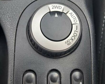 Чорний Ніссан Кашкай, об'ємом двигуна 2 л та пробігом 120 тис. км за 12019 $, фото 5 на Automoto.ua