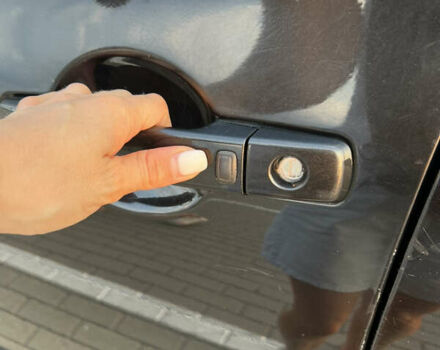 Черный Ниссан Кашкай, объемом двигателя 1.5 л и пробегом 227 тыс. км за 10200 $, фото 7 на Automoto.ua