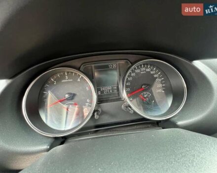 Черный Ниссан Кашкай, объемом двигателя 1.5 л и пробегом 195 тыс. км за 11000 $, фото 4 на Automoto.ua