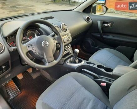 Черный Ниссан Кашкай, объемом двигателя 1.6 л и пробегом 211 тыс. км за 10800 $, фото 27 на Automoto.ua