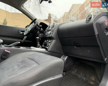 Черный Ниссан Кашкай, объемом двигателя 1.46 л и пробегом 280 тыс. км за 9400 $, фото 61 на Automoto.ua