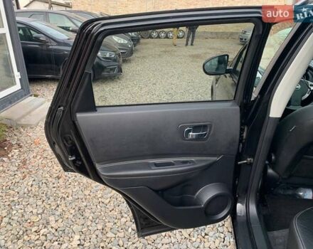 Черный Ниссан Кашкай, объемом двигателя 2 л и пробегом 186 тыс. км за 13399 $, фото 10 на Automoto.ua