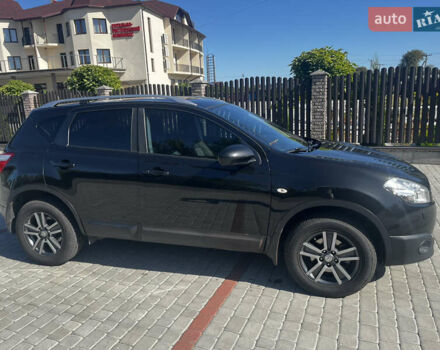 Черный Ниссан Кашкай, объемом двигателя 2 л и пробегом 185 тыс. км за 11600 $, фото 2 на Automoto.ua
