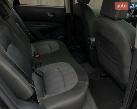 Черный Ниссан Кашкай, объемом двигателя 1.6 л и пробегом 170 тыс. км за 10699 $, фото 12 на Automoto.ua