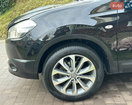 Чорний Ніссан Кашкай, об'ємом двигуна 1.6 л та пробігом 239 тис. км за 9590 $, фото 27 на Automoto.ua