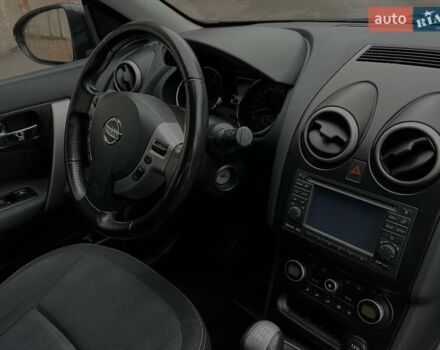 Черный Ниссан Кашкай, объемом двигателя 1.6 л и пробегом 170 тыс. км за 10699 $, фото 13 на Automoto.ua