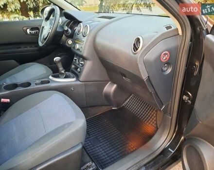 Черный Ниссан Кашкай, объемом двигателя 1.6 л и пробегом 211 тыс. км за 10800 $, фото 57 на Automoto.ua