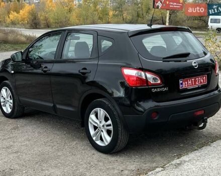 Черный Ниссан Кашкай, объемом двигателя 1.6 л и пробегом 170 тыс. км за 10699 $, фото 4 на Automoto.ua