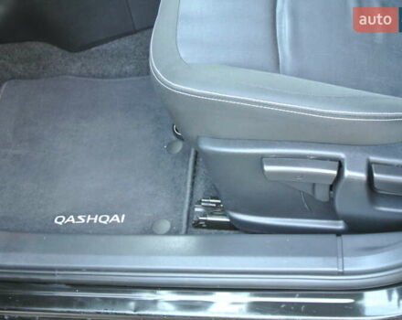 Черный Ниссан Кашкай, объемом двигателя 2 л и пробегом 220 тыс. км за 13500 $, фото 10 на Automoto.ua