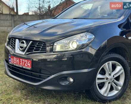 Черный Ниссан Кашкай, объемом двигателя 1.5 л и пробегом 241 тыс. км за 10600 $, фото 2 на Automoto.ua