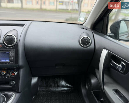 Черный Ниссан Кашкай, объемом двигателя 1.46 л и пробегом 280 тыс. км за 9400 $, фото 55 на Automoto.ua