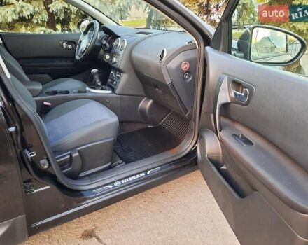 Черный Ниссан Кашкай, объемом двигателя 1.6 л и пробегом 211 тыс. км за 10800 $, фото 56 на Automoto.ua