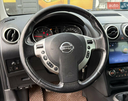 Черный Ниссан Кашкай, объемом двигателя 2 л и пробегом 174 тыс. км за 10999 $, фото 45 на Automoto.ua